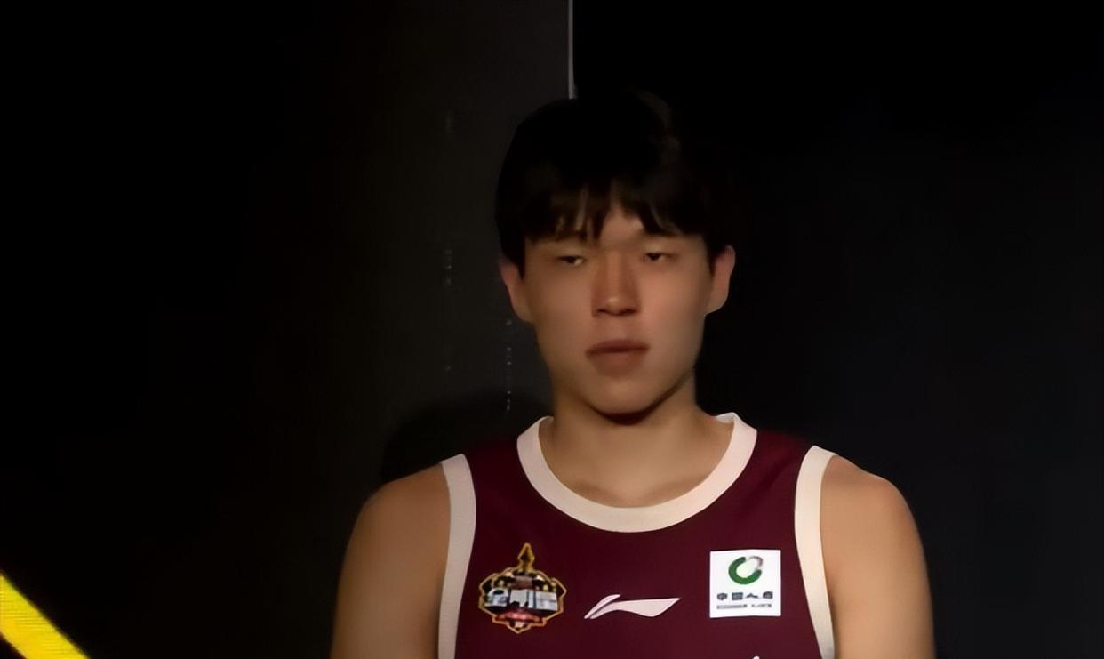 开云体育--当年姚明都得打斯杯如今杨瀚森也一样