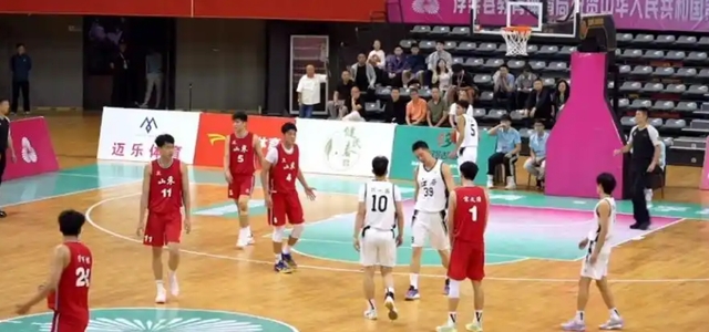 开云体育--叶润峰全场16中4，三分14中2得到10分3板2助1抢断的简单介绍