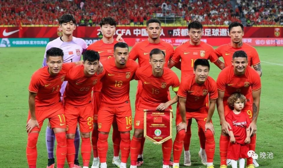 包含免费看国足啦！时隔一年CCTV5再次转播国足，下周一冲击东亚杯的词条